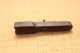 Cale en bois avec vis pour limiter l'alimentation du Steyr 1896 calibre 22LR