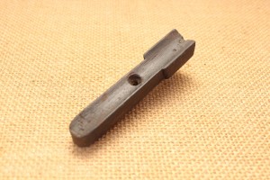 Cale en bois pour limiter l'alimentation du Steyr 1896 calibre 22LR