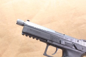 Pistolet CZ P-09 Fileté calibre 9x19