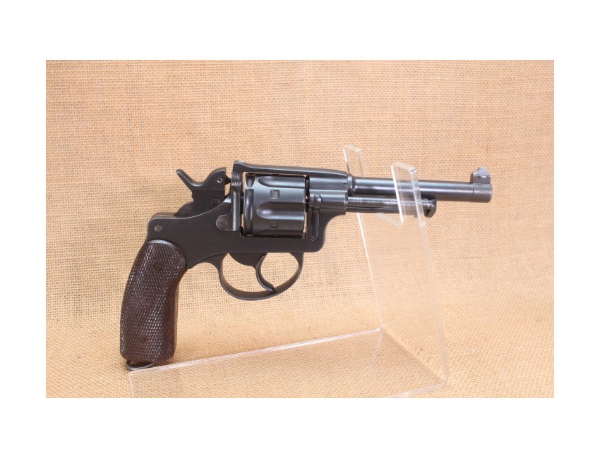 Revolver réglementaire Suisse modèle 1882/29