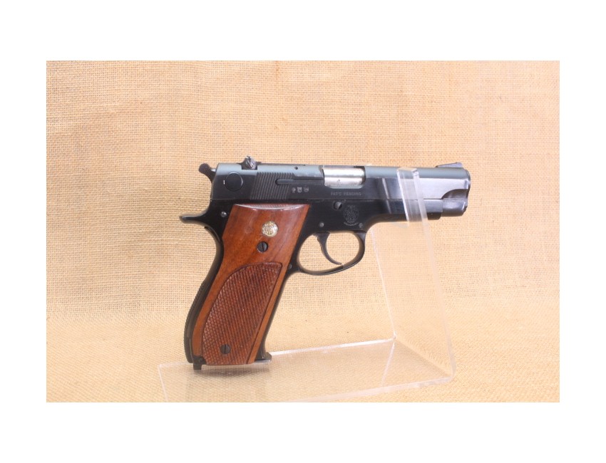 Pistolet Smith § Wesson Model 39-2 calibre 9 X 19