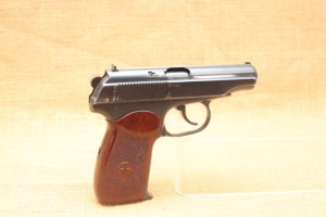 Pistolet Makarov calibre 9 mm Makarov
