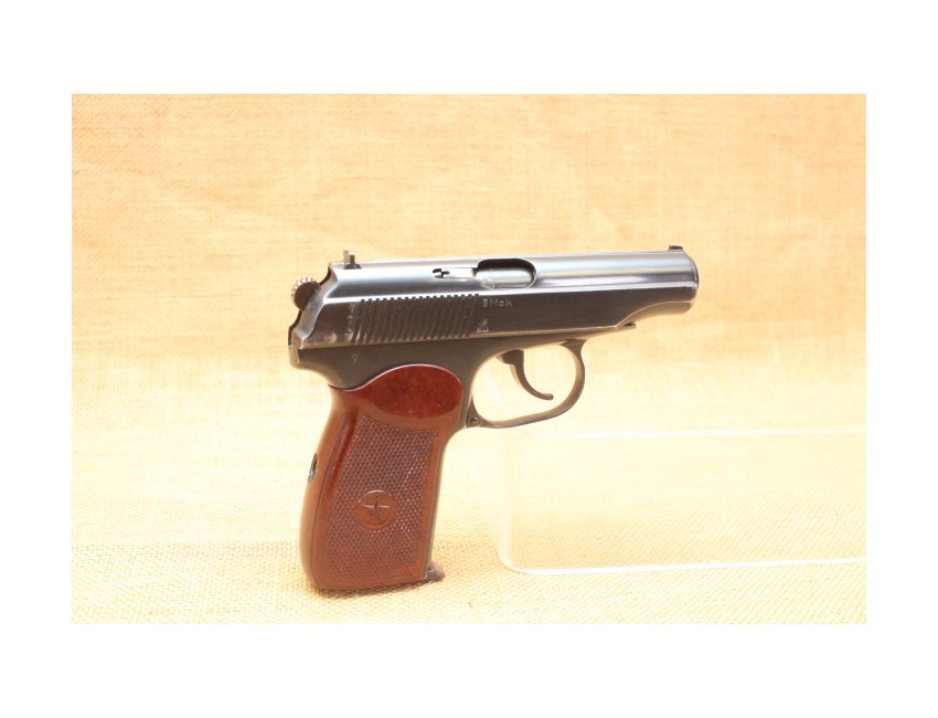 Pistolet Makarov calibre 9 mm Makarov