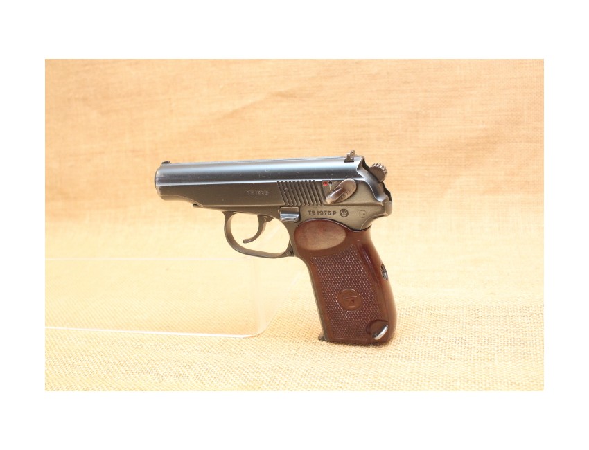 Pistolet Makarov calibre 9 mm Makarov