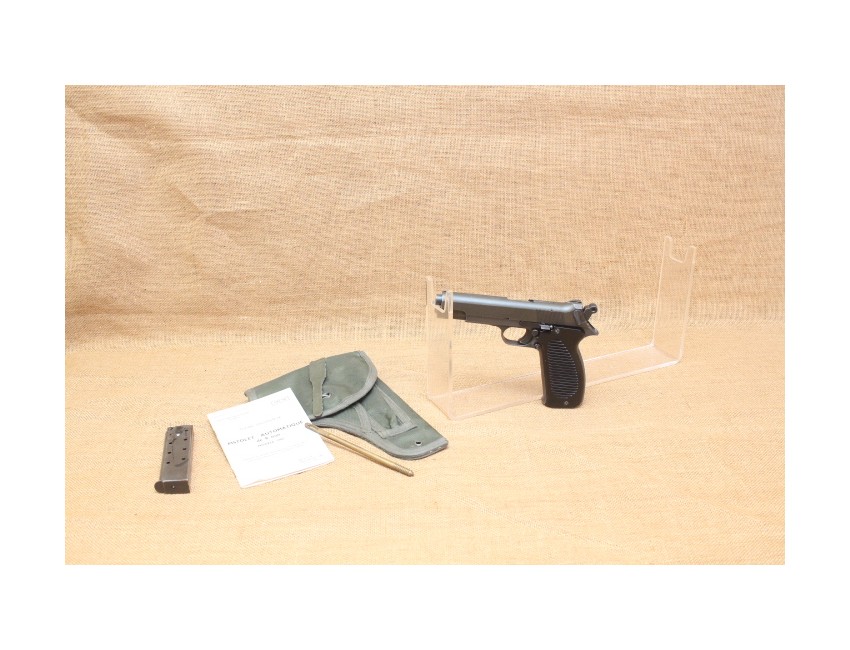 Pistolet Mac 50  calibre 9X19