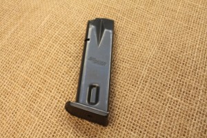 Chargeur SIG SAUER P226 calibre 9X19 d'origine 15 coups