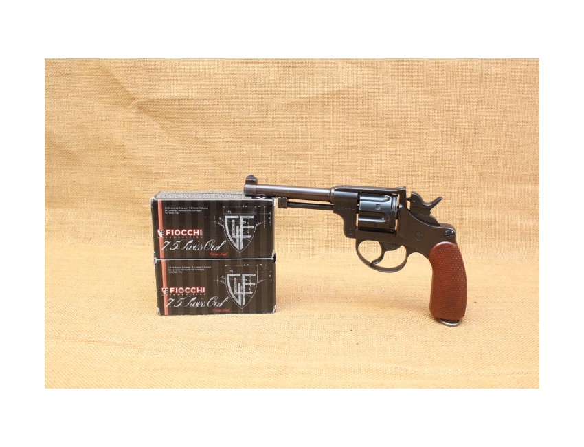 OFFRE SPECIALE  Revolver réglementaire Suisse modèle 1882/29 + 100 Cartouches Fiocchi