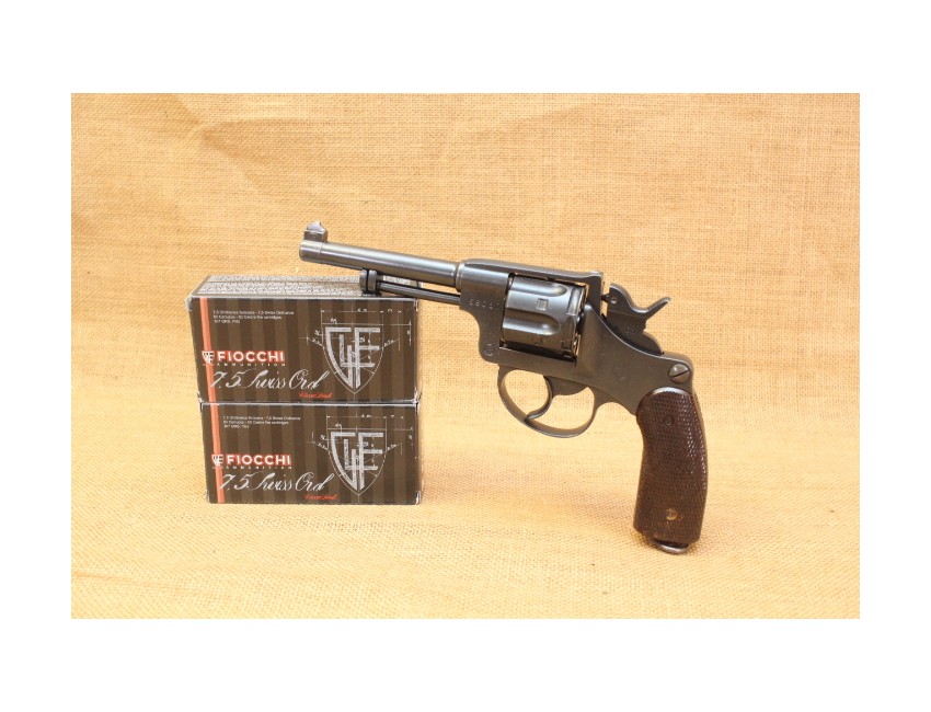 OFFRE SPECIALE  Revolver réglementaire Suisse modèle 1882/29 + 100 Cartouches Fiocchi