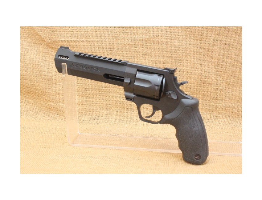 Revolver TAURUS Modèle 357H Hunter 6" 3/4 Black Mat calibre 357 Magnum