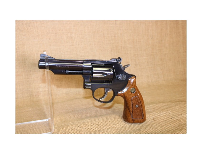 Revolver TAURUS Modèle 669 4" calibre 357 Magnum