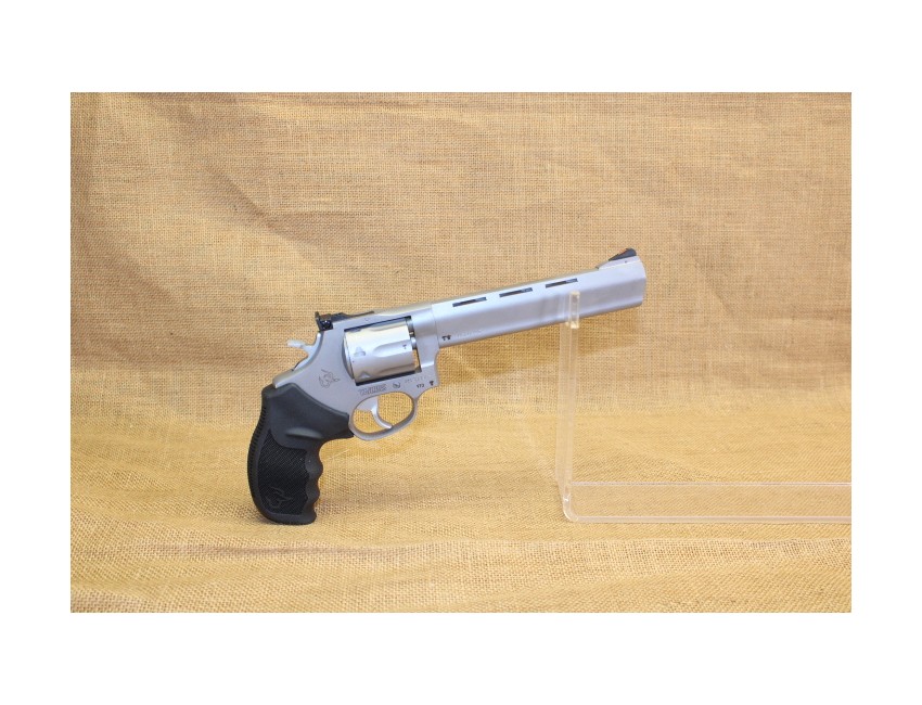 Revolver TAURUS Modèle 970 6" 1/2 Matte SS calibre 22LR