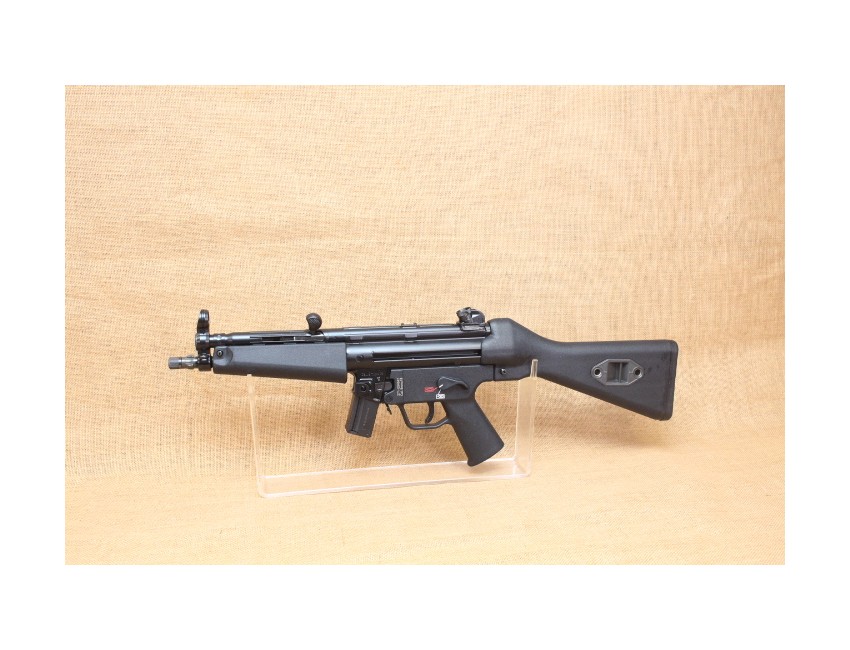 Heckler & Koch SP5 crosse fixe calibre 9X19