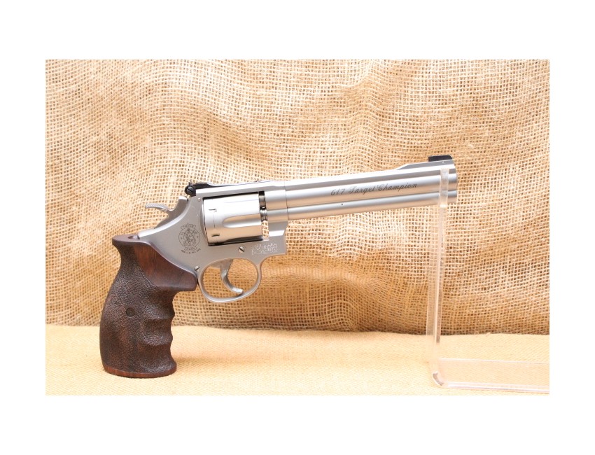 Revolver Smith § Wesson modèle 617-1 calibre 22 LR
