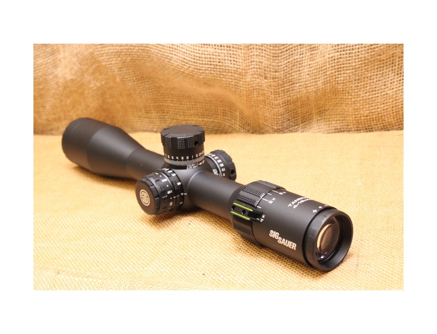 Lunette Sig Sauer TANGO4 4-16x44 RET FFP Lumineux MOA
