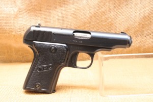 Pistolet MAB C calibre 7,65 Browning