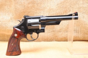 Revolver Smith § Wesson modèle 28-2 calibre 357 magnum