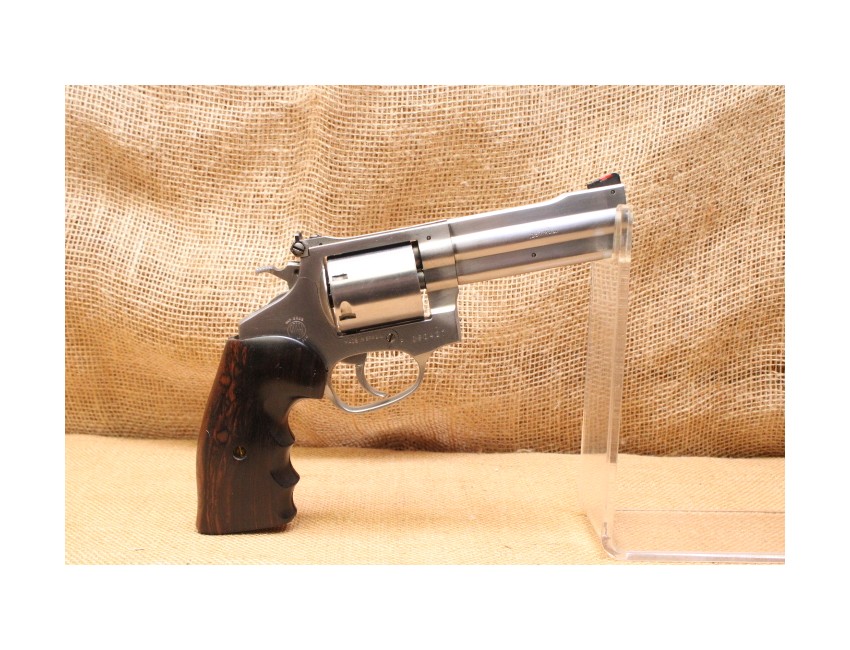 Revolver Rossi Modèle 711 calibre 357 magnum