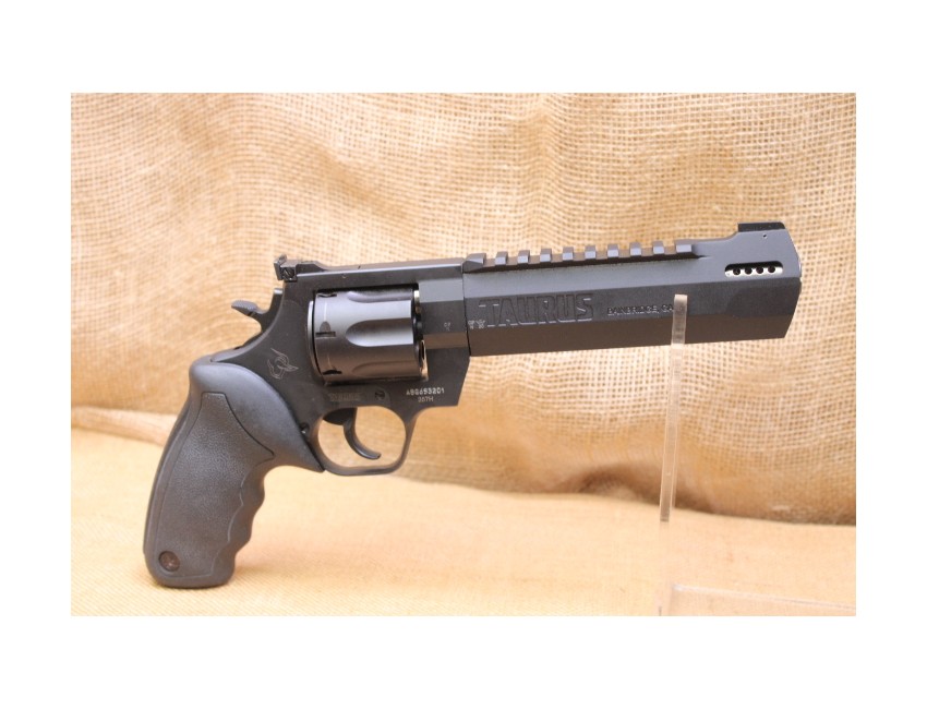 Revolver TAURUS Modèle 357H Hunter 6" 3/4 Black Mat calibre 357 Magnum