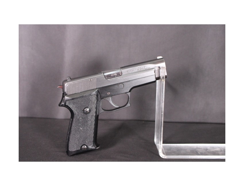 Sig Sauer P220 calibre 9 X 19