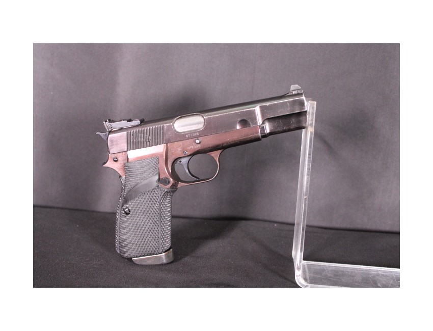 Pistolet Browning FN GP 35 calibre 9X19 fabrication Inglis