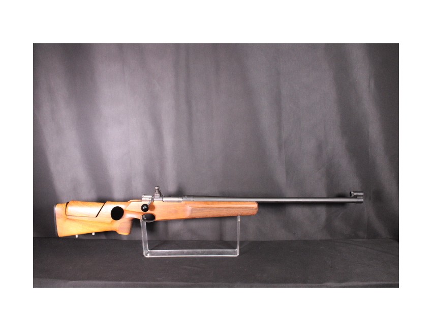 Carl Gustav M80 calibre 6,5X55 en crosse gaucher