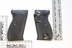 Plaquettes de crosse P38