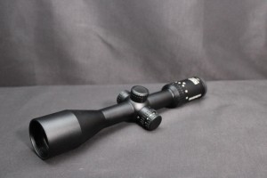 Lunette Sabre X8  2-16x50 réticule 4 DOT