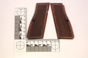 Plaquettes de crosse FN GP35