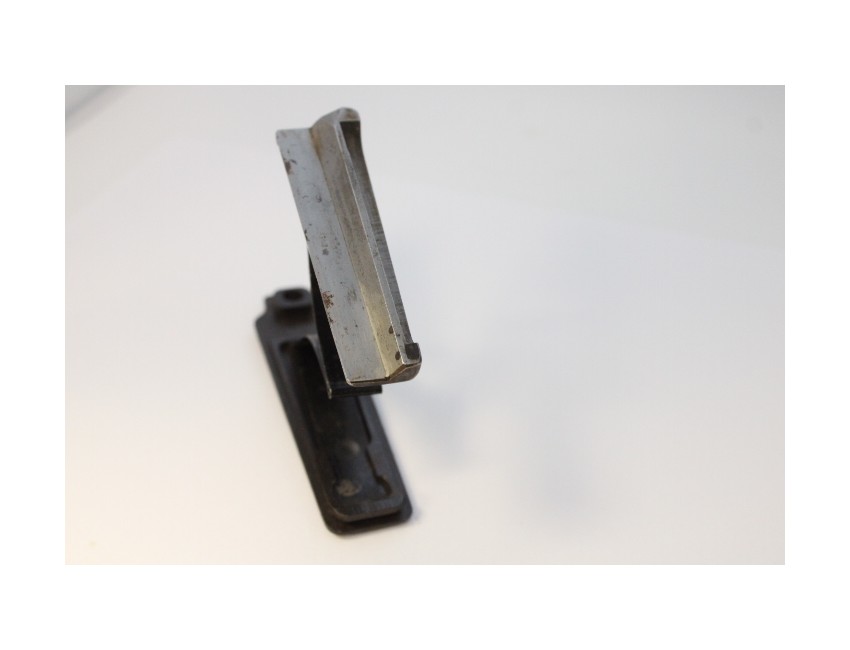 Ensemble ressort/planchette elevatrice et plaque de fond Mauser G98
